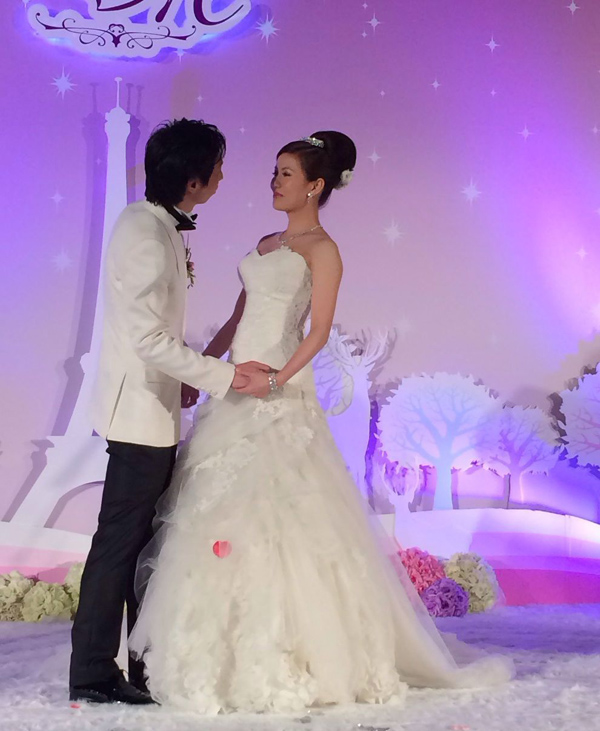 Celebrity Weddings Meini Cheung And Kk Wong