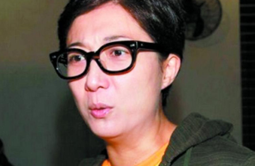 Elaine Ng is an Alcoholic? Apologizes for Mistreating Daughter - Elaine-Ng-6