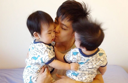 Jimmy Lin’s 8-Month-Old Twins Look Exactly Like Him