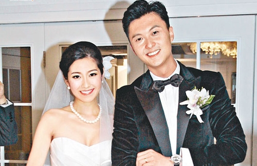Yoyo Chen Suspected To Be Pregnant At Wedding Ceremony? thumbnail