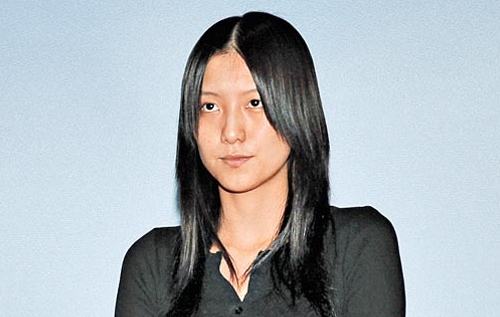 Not An Innocent, Rose Chan Was Willingly Groped by Benny Chan? thumbnail