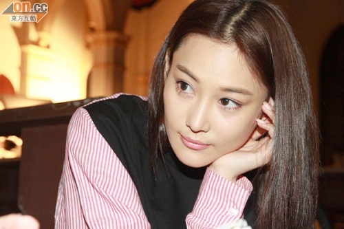 Viann Zhang Met Ron Ng’s Parents; Vows to Have Children After Marriage thumbnail