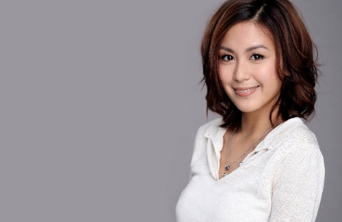 Leila Tong Signs With City Telecom; Rewards Herself With New Car thumbnail