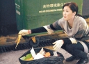 Niki Chow Finds Clues in Garbage Pile; Matthew Ko Impresses Mandy Wong With Bowling Skills thumbnail