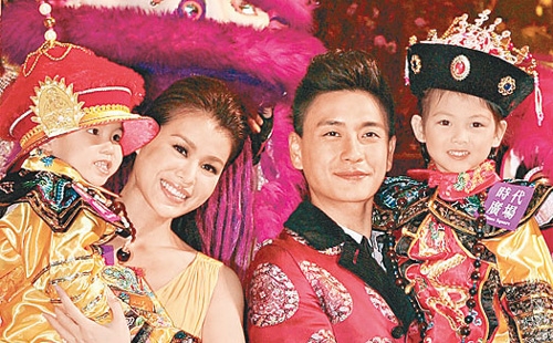 Bosco Wong Uncomfortable That Johnson Li Pressed On Myolie Wu’s Chest thumbnail