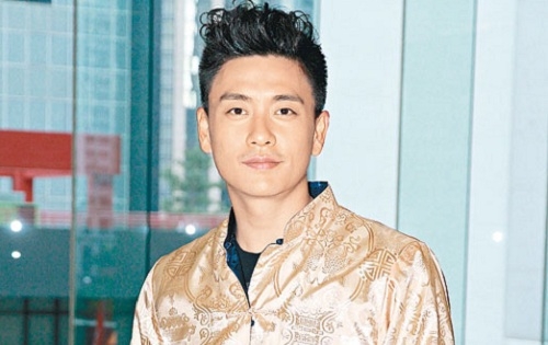 With Myolie Wu Away Filming, Bosco Wong Parties All Night in a Drunken Stupor thumbnail