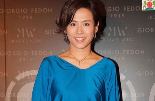 Jessica Hsuan Returns to Hong Kong to Enjoy Time Off thumbnail