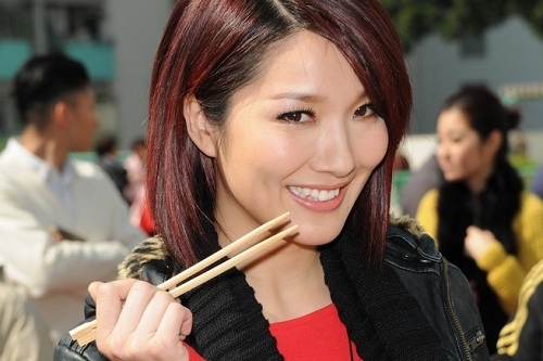 Leanne Li Suffered Binge Eating Disorder thumbnail