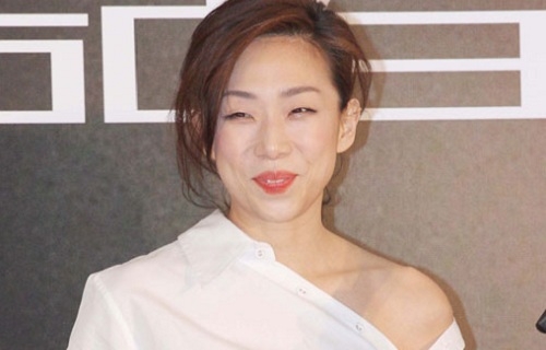 Sandy Lam Signs With Universal Music, Inducing Kay Tse’s Departure? thumbnail