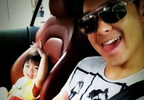 Jimmy Lin And 2-Year-Old Son Bond Over Cars thumbnail