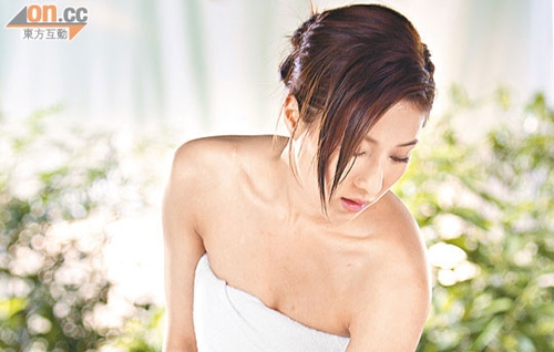 Linda Chung Films Sexy Bath Ad; Eager To Buy Another House thumbnail