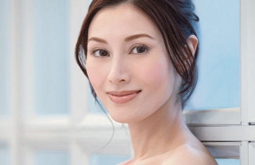 Michelle Reis Had Miscarriage? Belly Bulge Mysteriously Gone! thumbnail