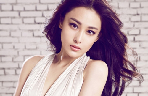 Ron Ng Flies to Beijing to Mend Breakup With Viann Zhang? thumbnail