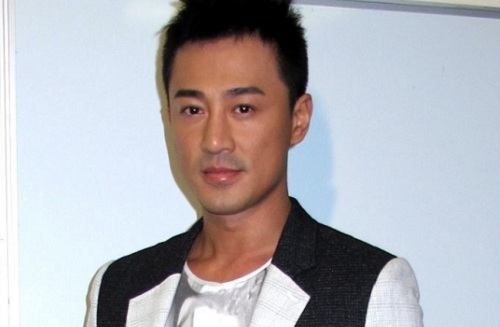 Raymond Lam Admits Going on Dinner Date with Karena Ng thumbnail