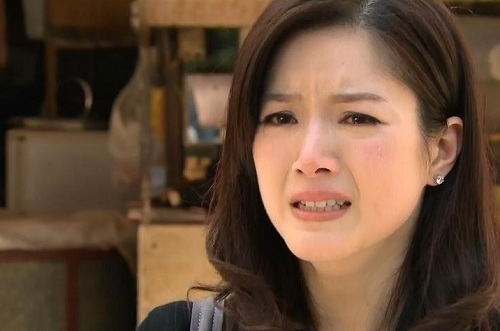 Christine Kuo Breaks Down in Tears; Denies Seducing Michael Tse thumbnail