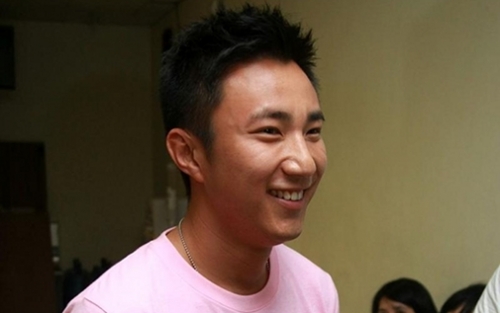 Amigo Chui Resumes Work at TVB After Physical Assault Case thumbnail