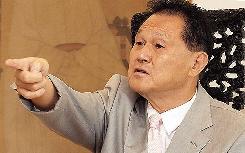 100 Men Apply to Become Cecil Chao’s $500 Million Son-in-Law thumbnail