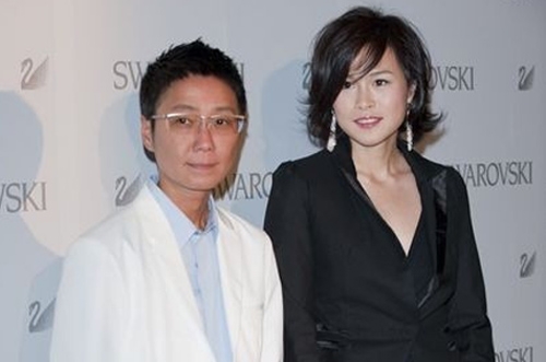 Hollywood Picks Up Lesbian Heiress’ Love Story thumbnail