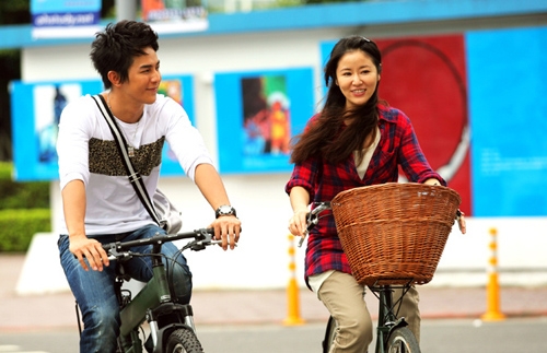 Ruby Lin, Jiro Wang, and Lin Gengxin Star in “Drama Go Go Go” thumbnail