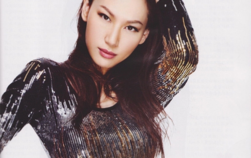 Kate Tsui Wins “2012 Sexiest Woman Alive in China Award” @ JayneStars.com! thumbnail