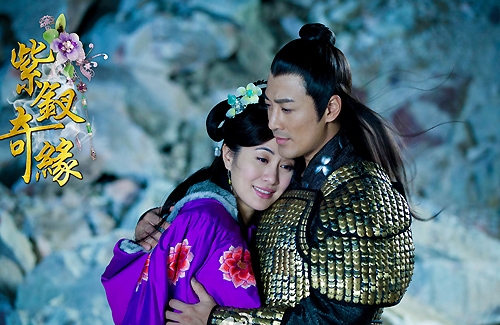 Michelle Ye Cozies Up to Raymond Lam on Filming Set thumbnail