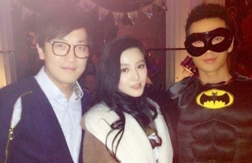 Huang Xiaoming Morphs into Batman on 35th Birthday thumbnail