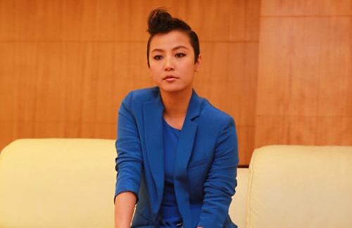 Denise Ho: “I Dated a Boy, But Didn’t Like It!” thumbnail