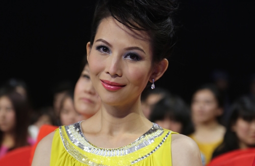 Ada Choi Wants to Film “Legend of Concubine Zhen Huan” Sequel thumbnail