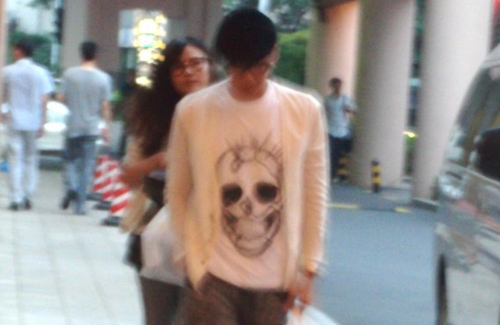 Bosco Wong Photographed on Date in Shanghai thumbnail