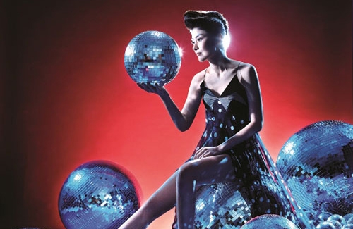 Kelly Chen’s New Album: Reflection thumbnail