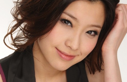 Elaine Yiu Admits Being an Insolent Girlfriend thumbnail