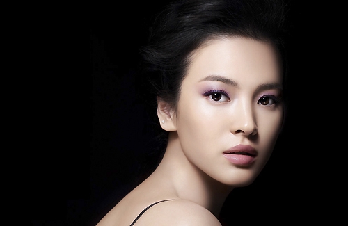 Song Hye Kyo Will Star in John Woo’s “Love and Let Love” thumbnail