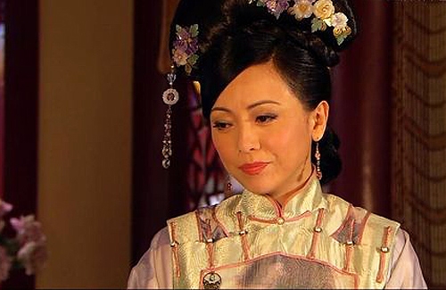Sheren Tang Lacks Team Spirit by Criticizing TVB Publicly? thumbnail