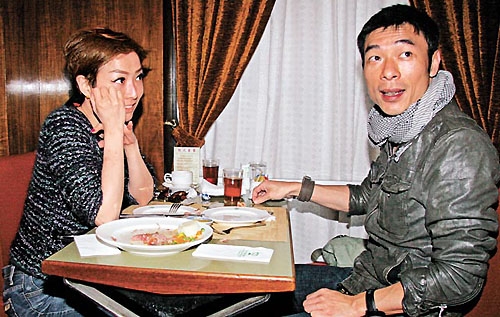 Sammi Cheng and Andy Hui Caught On Dinner Date thumbnail