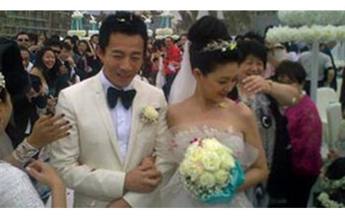 Barbie Xu and Wang Xiao Fei’s Dream Wedding in Hainan thumbnail