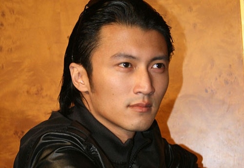 Nicholas Tse Issues Statement Over Marriage Crisis thumbnail
