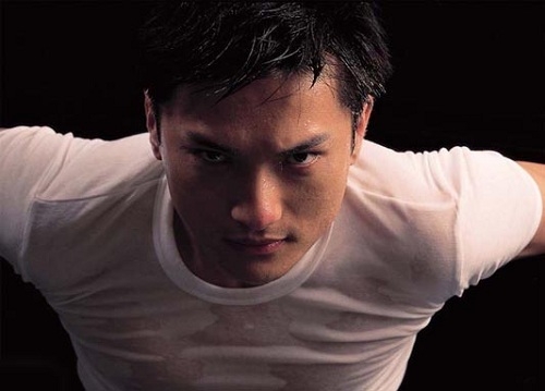 Audience Mocks Sunny Chan as “Alex Man II” thumbnail