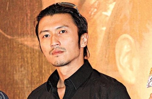 Nicholas Tse’s “I Still Love My Wife” Video Goes Viral thumbnail