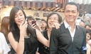 Michael Tse Red-Faced After Getting Caressed By Female Fans thumbnail