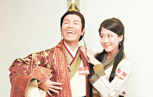 Sharon Chan Fawns Over Both Sides, Denies Using Stephen Chan’s Influence To Gain Leading Role thumbnail