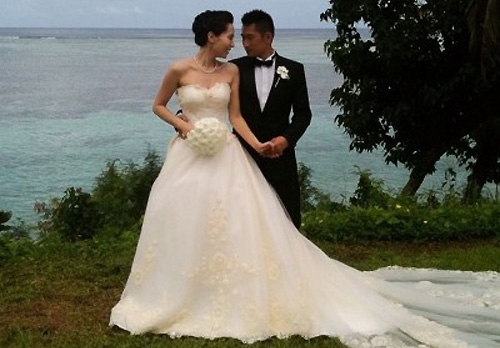 Celebrity Weddings: Sonija Kwok and Zhu Shaojie thumbnail