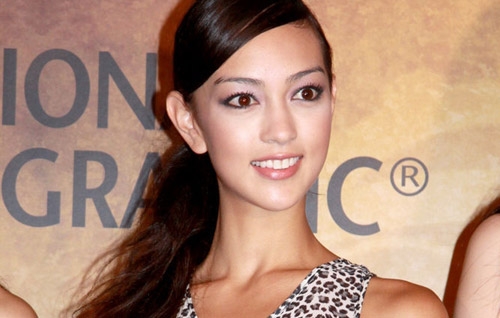 Jessica C. Admits Being the Subject of Leaked Sex Photos thumbnail