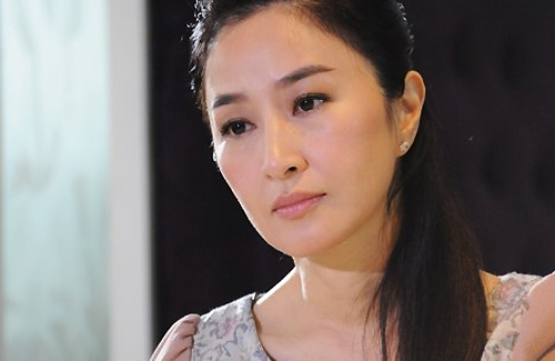 Esther Kwan Feels Guilty for Neglecting Husband Nick Cheung 