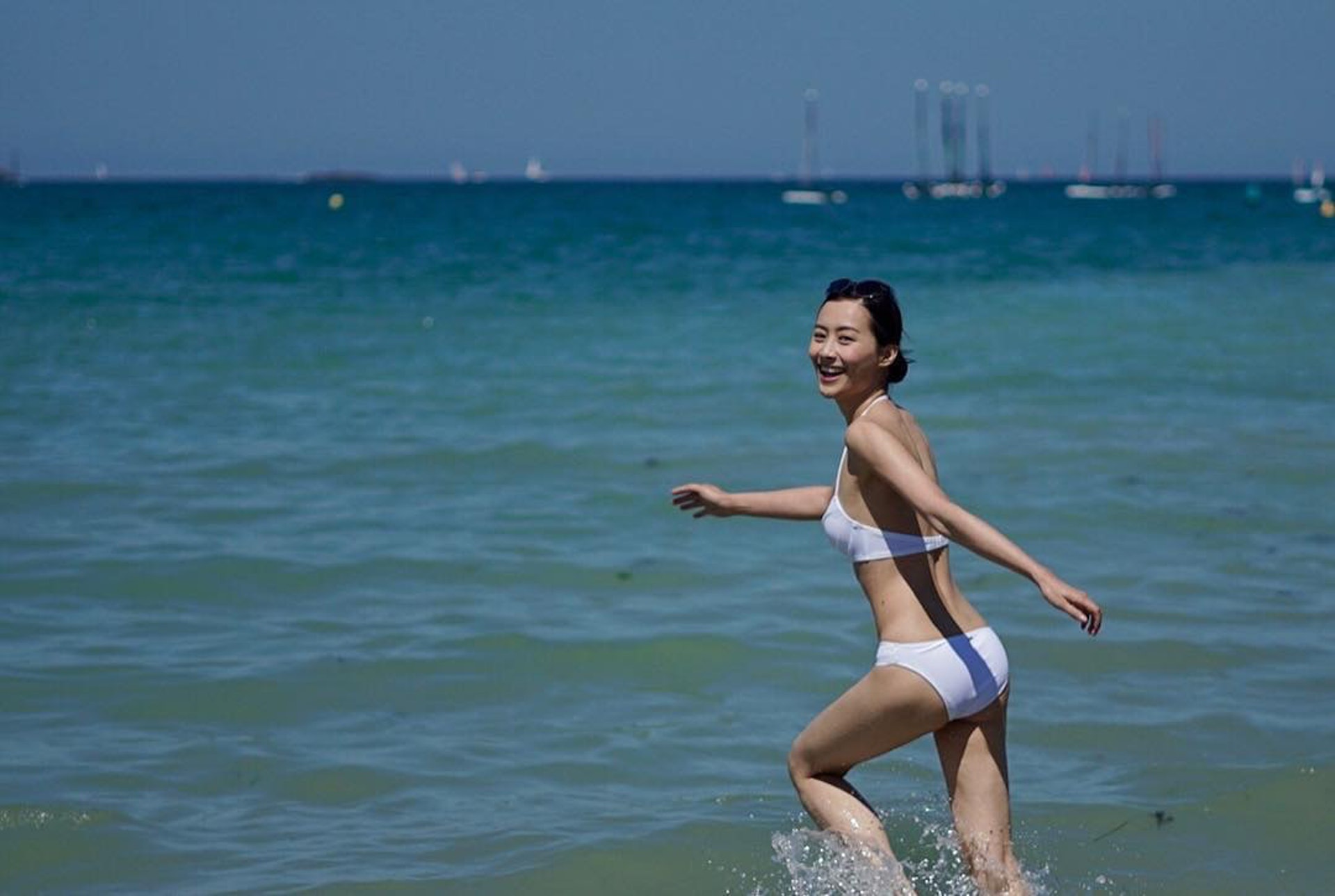 Fala Chen Follows 5 Tips to Maintain Her Marvelous Body Figure.