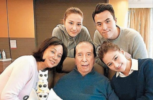 Stanley Ho Has 3 Grandkids in 2 Months | JayneStars.com