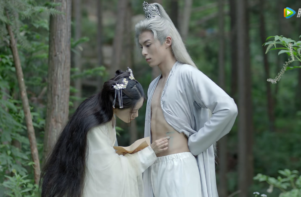 Dylan Wang's “AI-Style” Acting in “Miss the Dragon” –