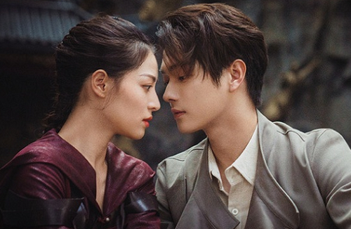 Synopsis Of Chinese Drama Rising With The Wind: Gong Jun And Zhong Cuxi  Competing In The